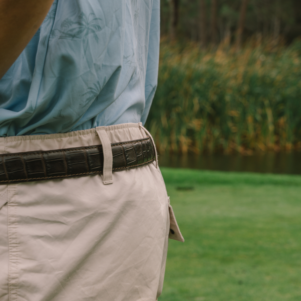 Crocodile Belt in dark brown, view 3 #Color_dark brown