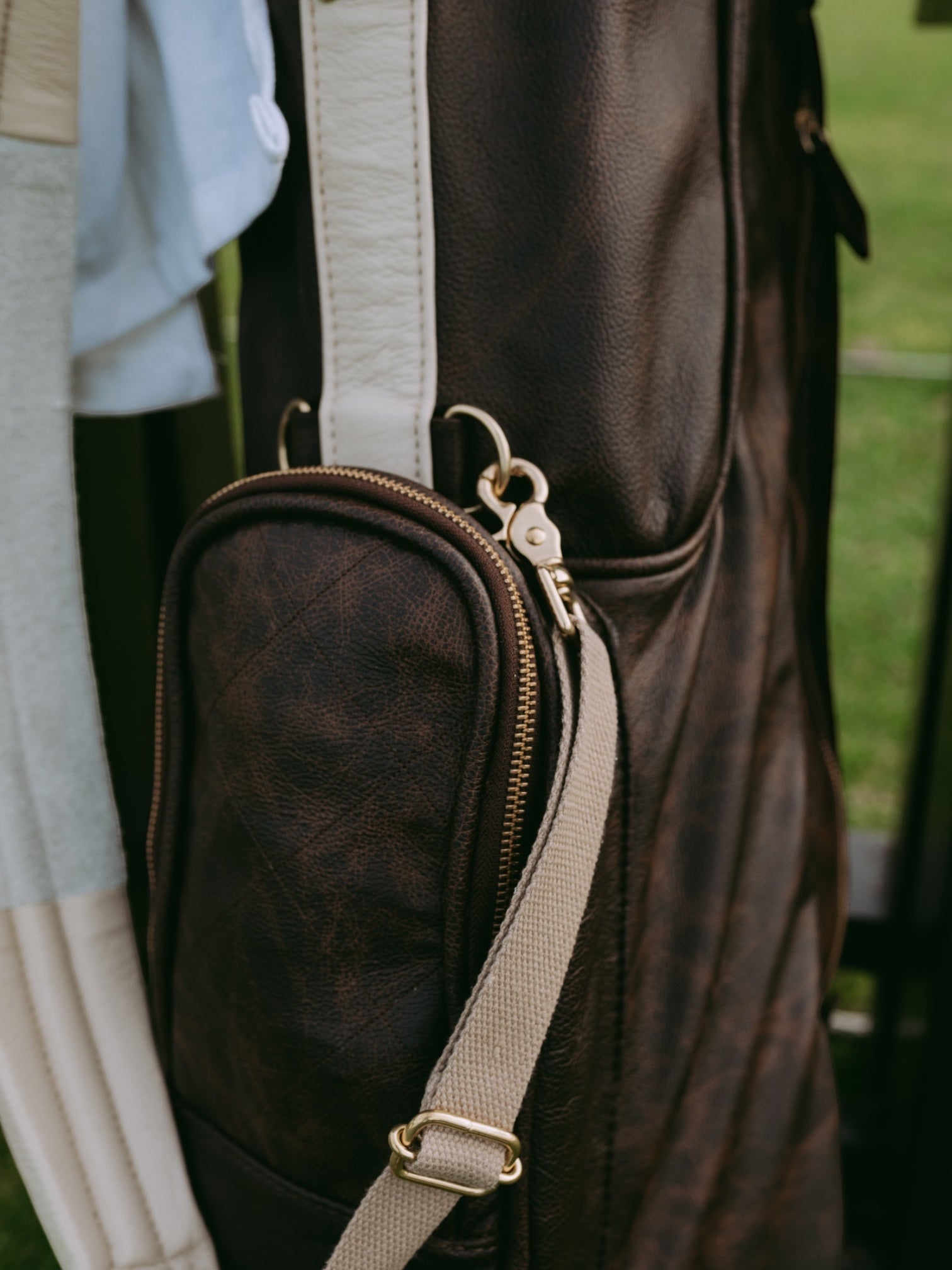 Brown, Cream Trim Leather Sunday Bag golf bag, view 3
